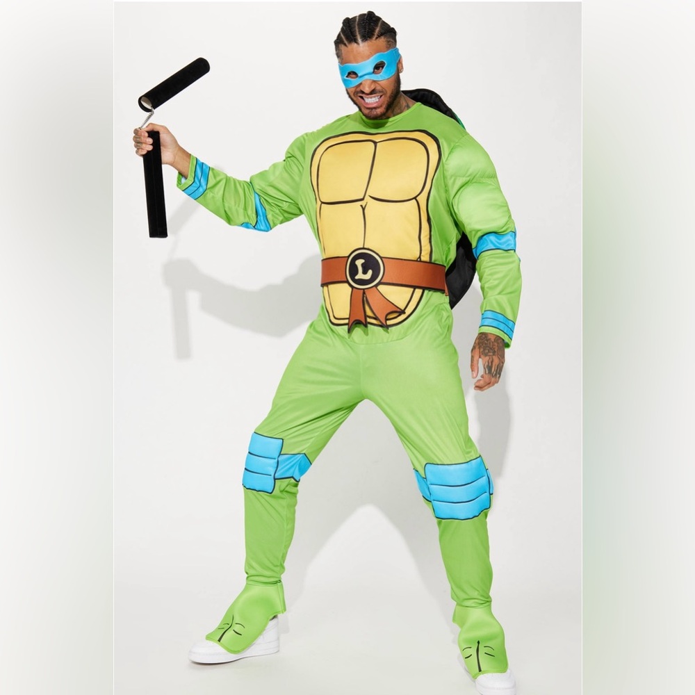 Ninja turtles costume, like new, used once.